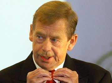 Τη μοναστική ζωή ενδέχεται να επιλέξει ο Β.Χάβελ μετά τη λήξη της θητείας του