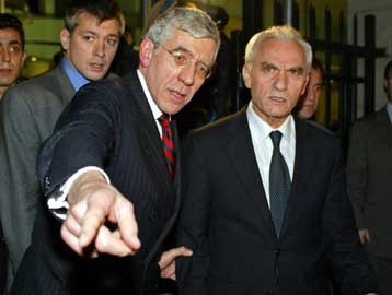 Θα διαθέσουμε τα αεροδρόμιά μας σε περίπτωση πολέμου με το Ιράκ, δήλωσε ο Τούρκος ΥΠΕΞ