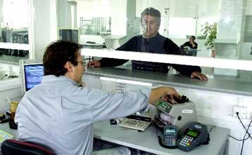 Μέχρι τις 31 Δεκεμβρίου η προθεσμία προμήθειας του ειδικού σήματος τελών κυκλοφορίας