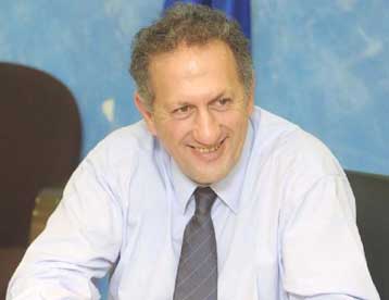 Αορίστου χρόνου η άδεια παραμονής μεταναστών που βρίσκονται επί πέντε χρόνια στην Ελλάδα