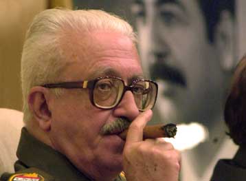 H αμερικανική κυβέρνηση προετοιμάζεται να επιτεθεί στο Ιράκ, δηλώνει ο Ταρέκ Αζίζ