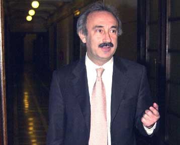 Έτος απορρόφησης χαρακτηρίζει η κυβέρνηση το 2003 για τα κονδύλια του Γ΄ΚΠΣ