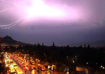 Επιδείνωση του καιρού από το βράδυ της Παρασκευής προβλέπει η ΕΜΥ