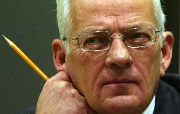 Παραιτήθηκε ο υπουργός Οικονομικών των ΗΠΑ, Πολ Ο Νιλ