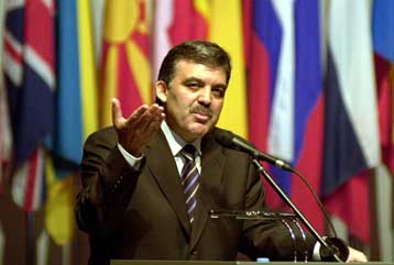 Μια ημερομήνια για διαπραγματεύσεις θα έλυνε πολλά προβλήματα, δηλώνει ο Γκιουλ