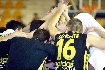 Νίκες για Παναθηναϊκό, ΠΑΟΚ, Αρη και Περιστέρι, «θρίλερ» στο Ιβανόφειο