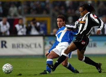 Ήττα σοκ για τη Γιουβέντους, άφησε μόνη πρώτη τη Μίλαν