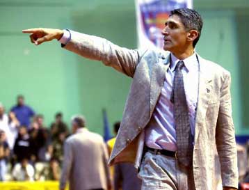 Την τεχνική ηγεσία της ομάδας μπάσκετ του Αμαρουσίου ανέλαβε ο Παναγιώτης Γιαννάκης