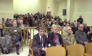 Υπέρ της απαγόρευσης απευθείας μετάδοσης της δίκης για την 17Ν οι εισαγγελείς