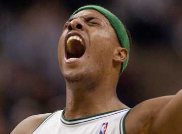 Συναρπαστικό παιχνίδι στη Βοστώνη και νίκη των Σέλτικς επί των Μάτζικ με 114-109