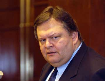 Ο νόμος του 1994 έκλεισε οριστικά τον κύκλο της Μεταπολίτευσης, εκτιμά ο κ.Βενιζέλος