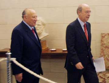 Αισιόδοξοι και έτοιμοι για κάθε ενδεχόμενο οι Κληρίδης και Σημίτης στην Κοπεγχάγη