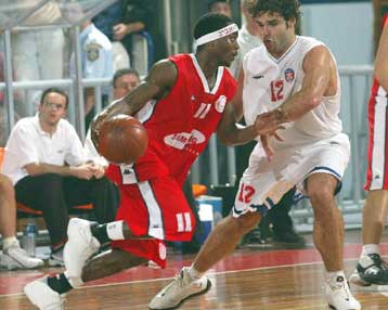 Ήττα-αποκλεισμός για τον Πανιώνιο από το Champions Cup-Νίκη για τον Αρη