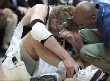 «Φυσιολογική» ήττα των Μάβερικς από τους Σπερς με 111-104 στο πρωτάθλημα του ΝΒΑ