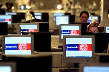 Ανοιξε στην Κοπεγχάγη η αυλαία της ιστορικής για τη διεύρυνση Συνόδου Κορυφής της ΕΕ