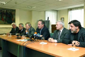 Σύμπραξη δημόσιων υπαλλήλων με τα υπουργεία Υγείας και Εσωτερικών κατά του καπνίσματος
