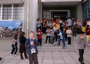 Δώδεκα είδη θα πωλούνται στο εξής στα κυλικεία των σχολείων όλης της χώρας