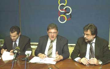 Δεν κινδυνεύει η Ολυμπιακή από την απόφαση της Κομισιόν, τονίζει ο Δ.Καλόφωνος