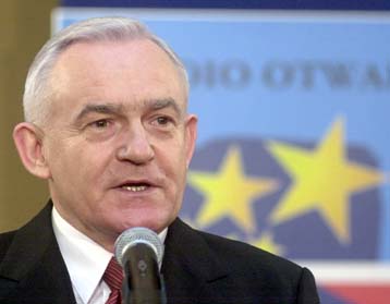 Ξαφνική εμπλοκή στις διαπραγματεύσεις για την ένταξη της Πολωνίας στην ΕΕ