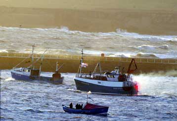 Δύο εμπορικά πλοία συγκρούστηκαν στα Στενά της Μάγχης – Σώοι όλοι οι ναυτικοί