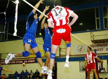 Απόλυτη πρωτιά για τη Νίκαια μετά την ήττα του ΠΑΟ στο ντέρμπι με τον Ηρακλή