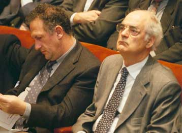 Αυστηρότερο σύστημα ελέγχου του «πόθεν έσχες» στο δημόσιο επεξεργάζεται το ΥΠΕΣ