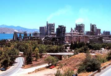 Σε διακοπή λειτουργίας των Τσιμέντων Χαλκίδος προχώρησε η ΑΓΕΤ