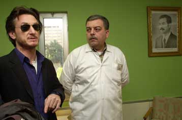 Ο πόλεμος με το Ιράκ μπορεί να αποφευχθεί, δηλώνει ο Σον Πεν από τη Βαγδάτη