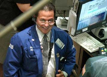 Ανοδικές τάσεις στη Γουόλ Στριτ τη Δευτέρα