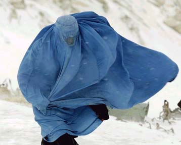 Καμία βελτίωση στη ζωή των Αφγανών γυναικών έπειτα από την πτώση των Ταλιμπάν