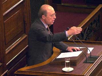 Καταλύτης για την επίλυση του Κυπριακού η ένταξη της Λευκωσίας στην ΕΕ, λέει ο Σημίτης