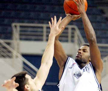 Πρόκριση παρά την ήττα από την ΚΚ Ζάγκρεμπ για τον ΠΑΟΚ