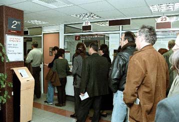 «Αφορολόγητος» ο ένας στους δύο Έλληνες φορολογούμενους για το έτος 2002