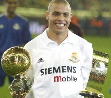 Και άλλος τίτλος για τον Ρονάλντο, κλείνοντας το 2002