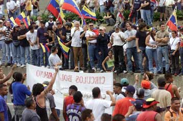 Συνεχίζεται η απεργία στα διυλιστήρια της Βενεζουέλας παρά τη δικαστική απόφαση