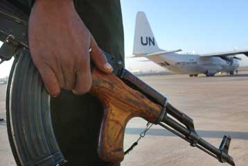 Ουσιαστικότερη βοήθεια από ΗΠΑ και Βρετανία ζητά ο επικεφαλής των επιθεωρητών του ΟΗΕ