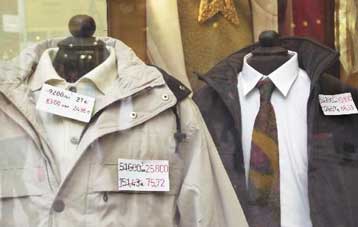 Πέντε μέτρα κατά της ακρίβειας προωθεί το υπουργείο Οικονομίας