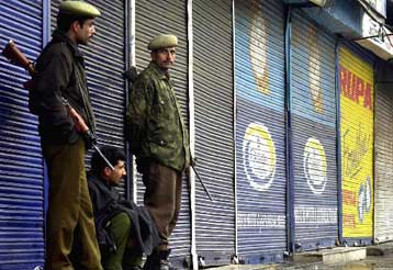 Νεκρός από τις σφαίρες ισλαμιστών ανταρτών βουλευτής του ινδικού Κασμίρ