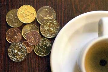 Η μεγαλύτερη πτώση της τετραετίας για τις καταναλωτικές δαπάνες στη Γαλλία το Νοέμβριο