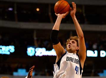 Νίκη των Τζαζ επί των Μάβερικς και τέλος στο εντός έδρας αήττητο των Ντάλας στο ΝΒΑ