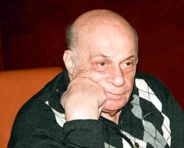 Τρεις όρους θέτει τώρα ο Ντενκτάς για επίλυση του Κυπριακού ως τις 28 Φεβρουαρίου