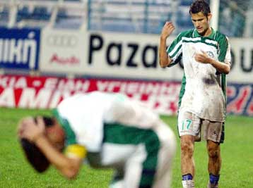 Την πόρτα της εξόδου από τον Ακράτητο είδαν Βελέντζας, Χάβος και Μαγκαφίνης