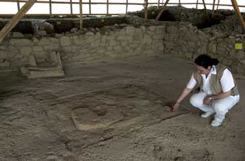 Απεβίωσε η αρχαιολόγος Στέλλα Παπαδάκη-Oekland