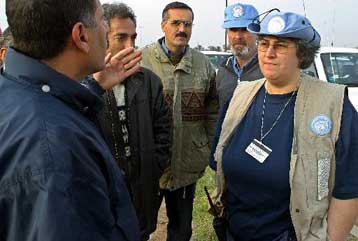 Υπέρ της πολιτικής Μπους στο Ιράκ ο γγ του ΝΑΤΟ Τζορτζ Ρόμπερτσον