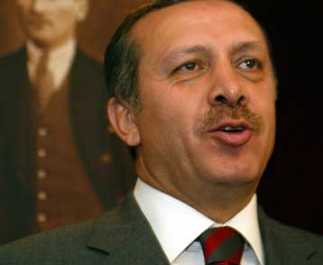 Η τουρκική Εθνοσυνέλευση ενέκρινε για δεύτερη φορά την πρωθυπουργοποίηση του Ερντογάν