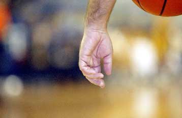 Κλείνει με πολλά ντέρμπι το 2002 για την Α1 μπάσκετ