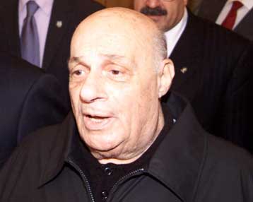 Εμμένει στην κυριαρχία και τις εγγυήσεις της Τουρκίας ο Ντενκτάς