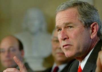 Οι ΗΠΑ θα αντιμετωπίσουν τον κίνδυνο του Ιράκ εντός του 2003, διαμηνύει ο Μπους