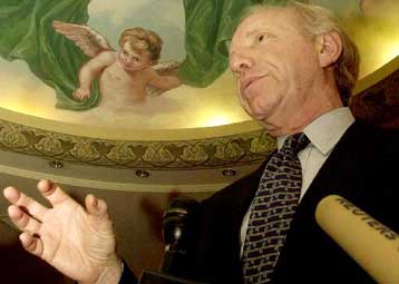 Το χρίσμα των Δημοκρατικών για την προεδρία των ΗΠΑ ενδέχεται να ζητήσει ο Λίμπερμαν