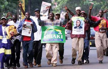 «Πολιτικός σεισμός» η συντριπτική νίκη της αντιπολίτευσης στις εκλογές της Κένυας